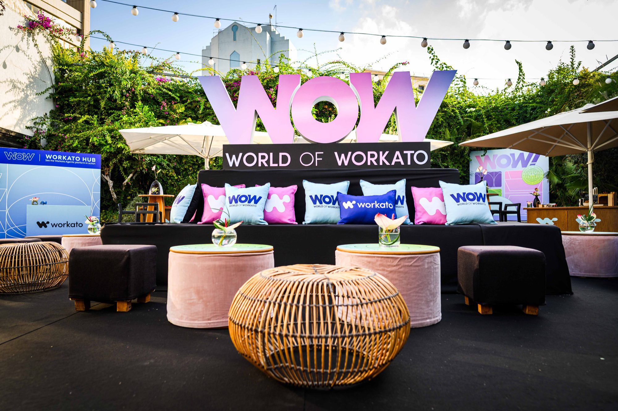 מתחם האירוח הממותג WOW בכנס World of Workato בתל אביב